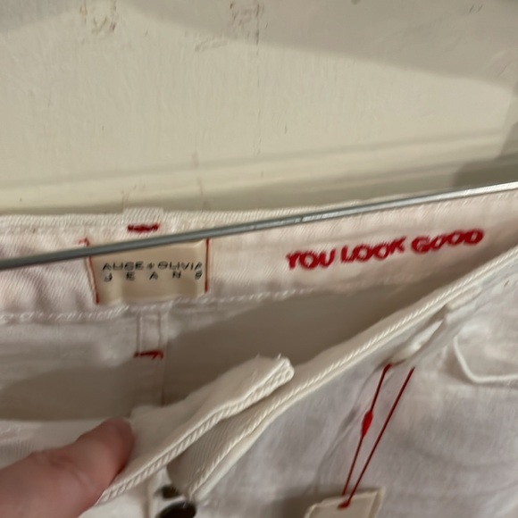 NWT Alice + Olivia Jeans White Button-Fly Fringe Hem Mini, Size 32 - Picture 9 of 9